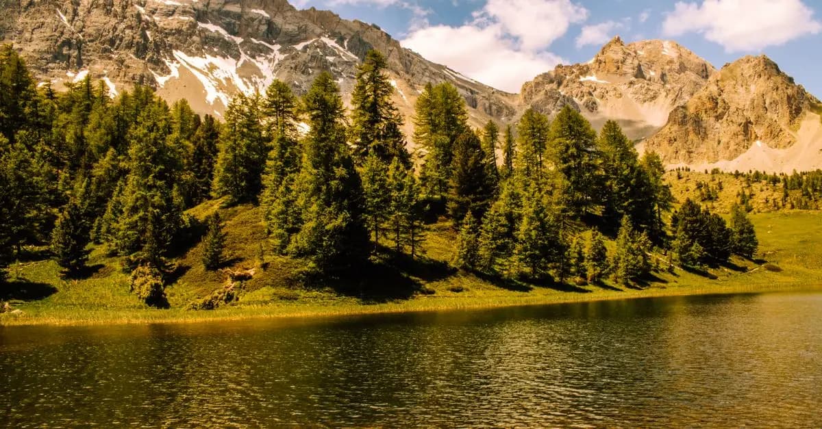 Explorer les Plus Beaux Lieux Naturels en France
