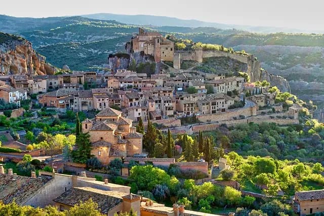 Guide pour Explorer les Villages Médiévaux en France