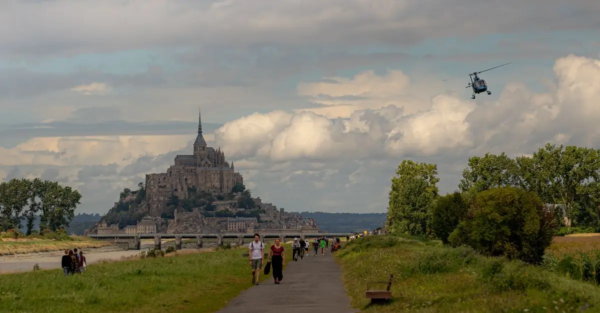10 Activités Incontournables à Faire lors de Vos Vacances en France