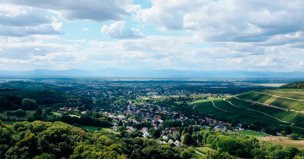 10 Lieux Incontournables à Explorer Lors de Vos Vacances en France
