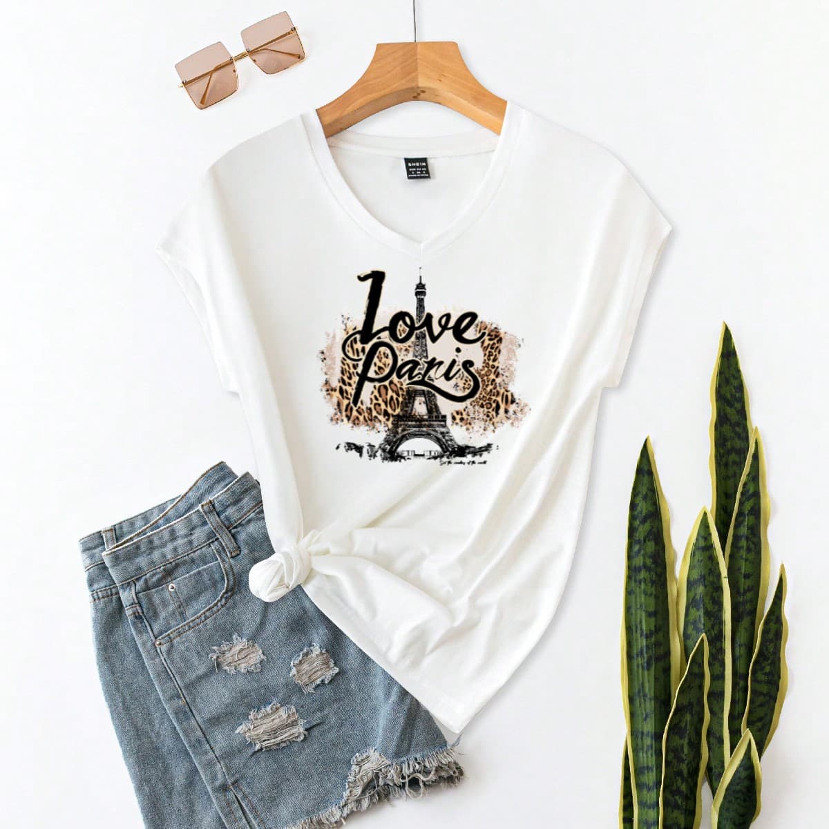T-shirt Paris, T-shirt Tour Eiffel, T-shirt de vêtements de voyage, T-shirt Paris pour femmes, T-shirts Paris, Skyline de Paris, Chemise France,