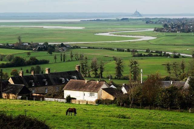 Guide Pratique pour Explorer les Plus Beaux Lieux en France